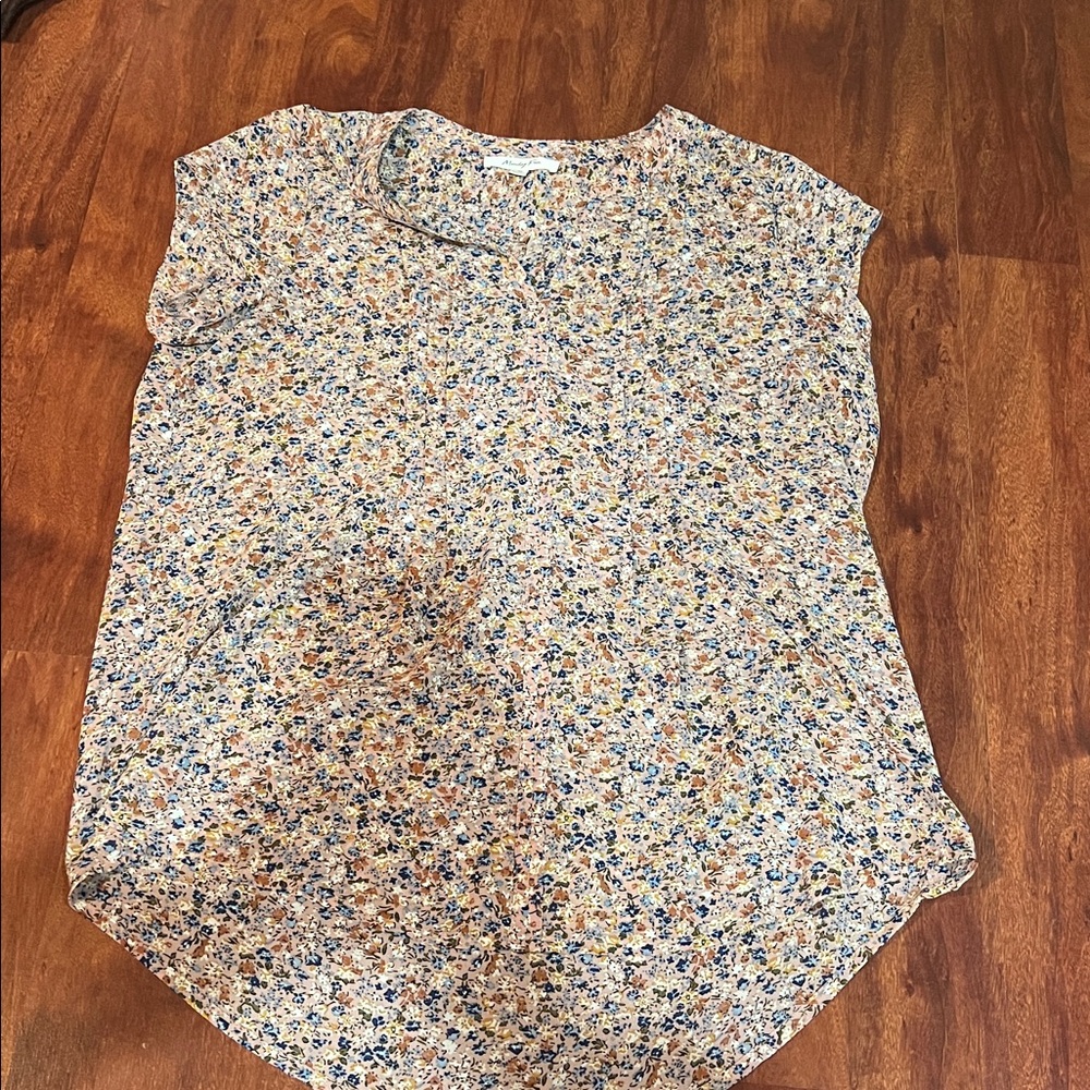 size medium monday fun floral blouse